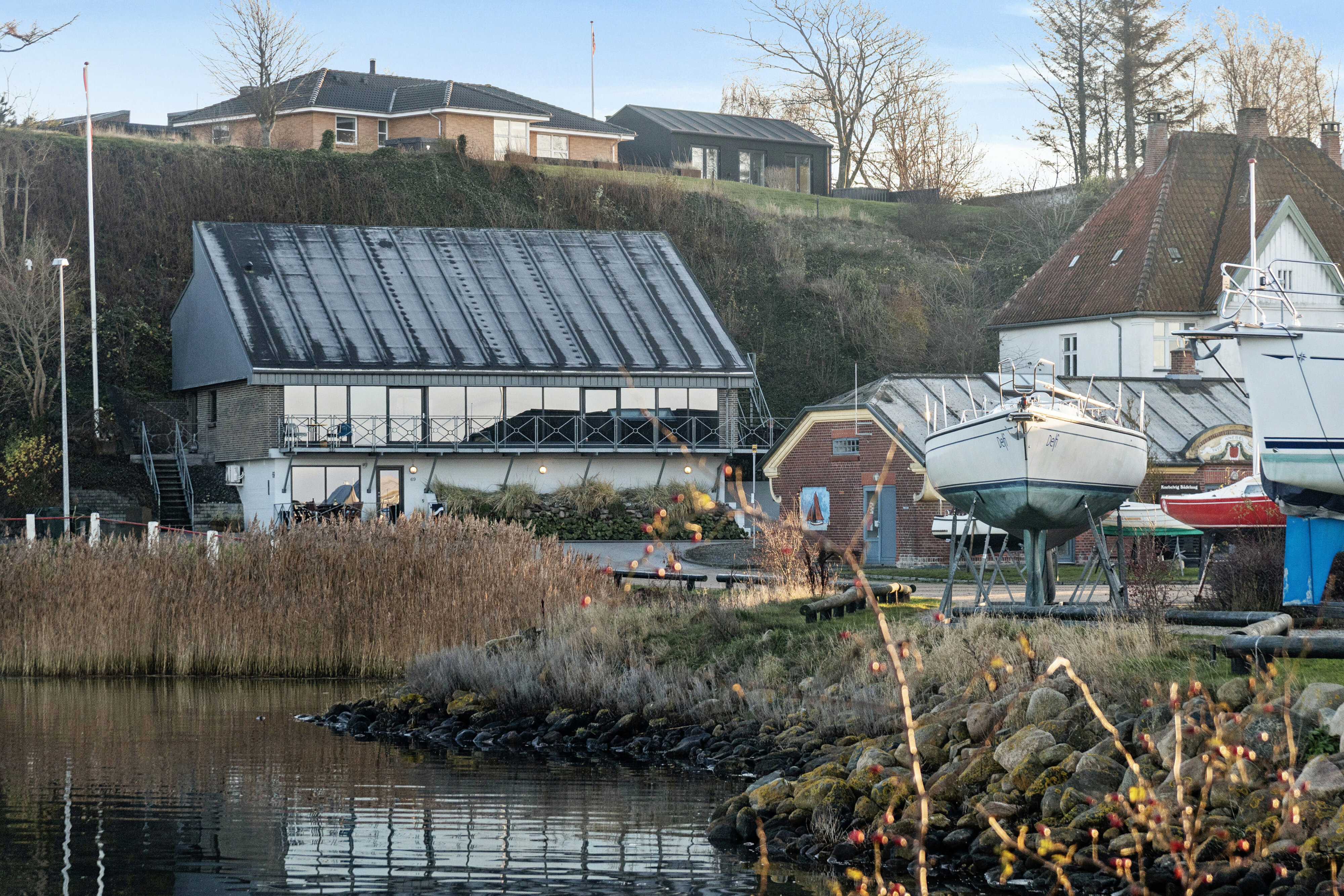 Holmbjergvej 69, 8420 Knebel