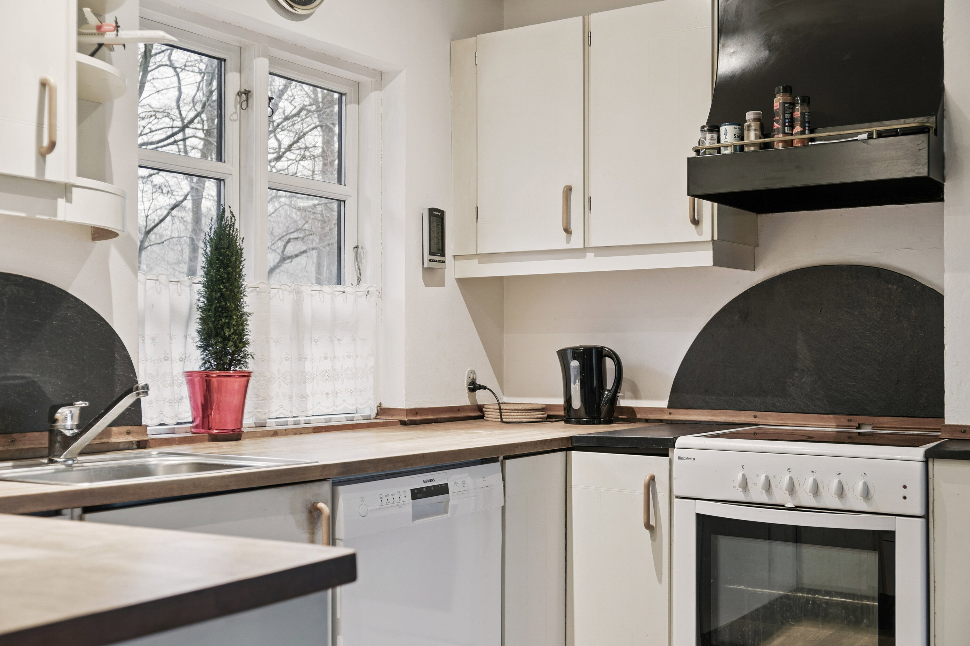 Holtesgårdvej 14, 3120 Dronningmølle