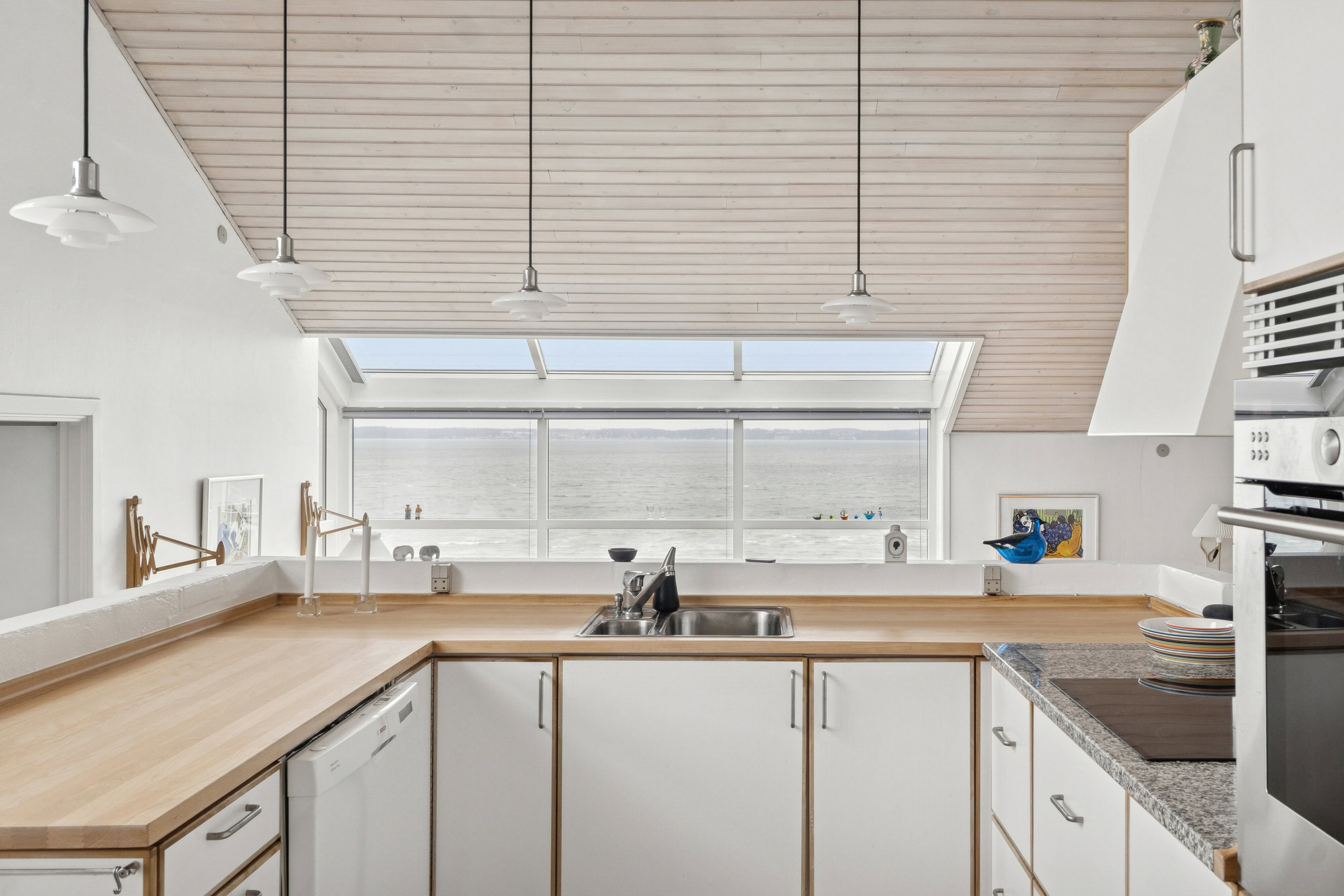 Sveasvej 9, 3150 Hellebæk