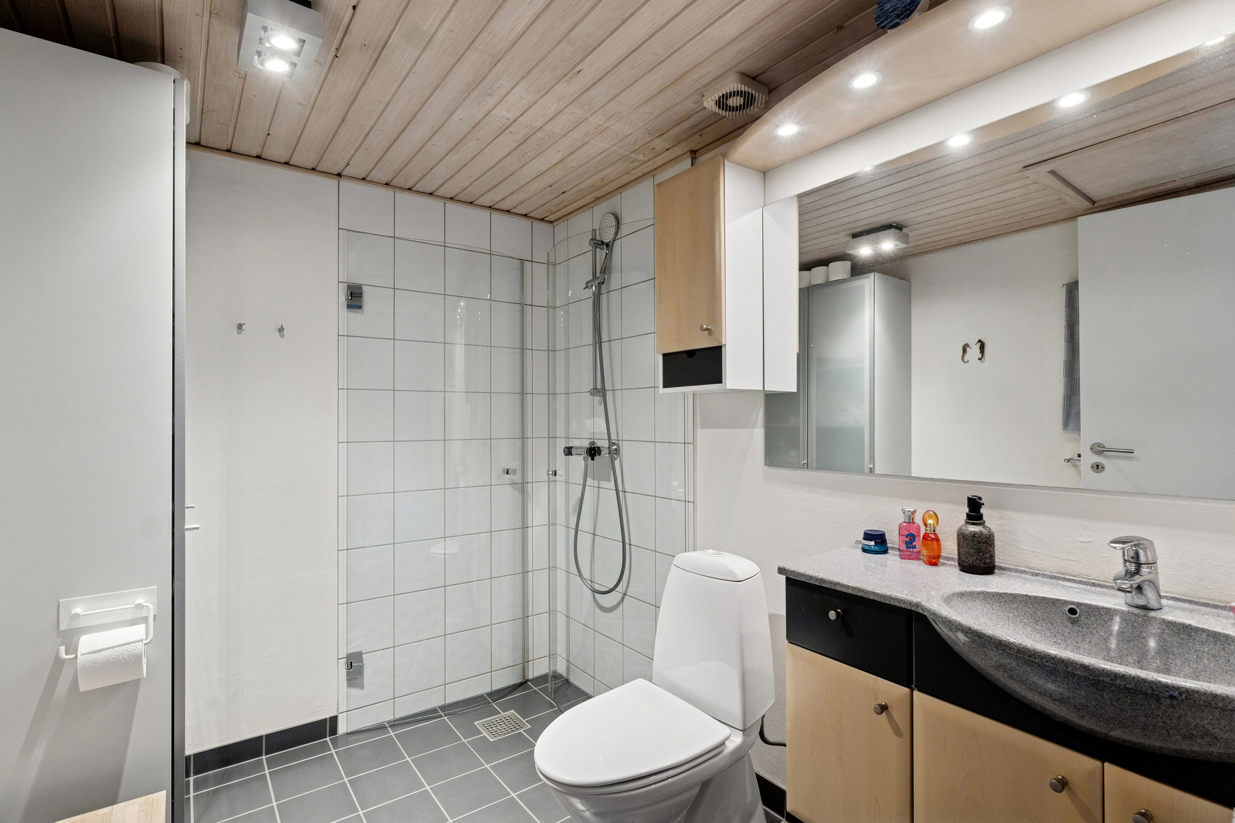 Sveasvej 9, 3150 Hellebæk