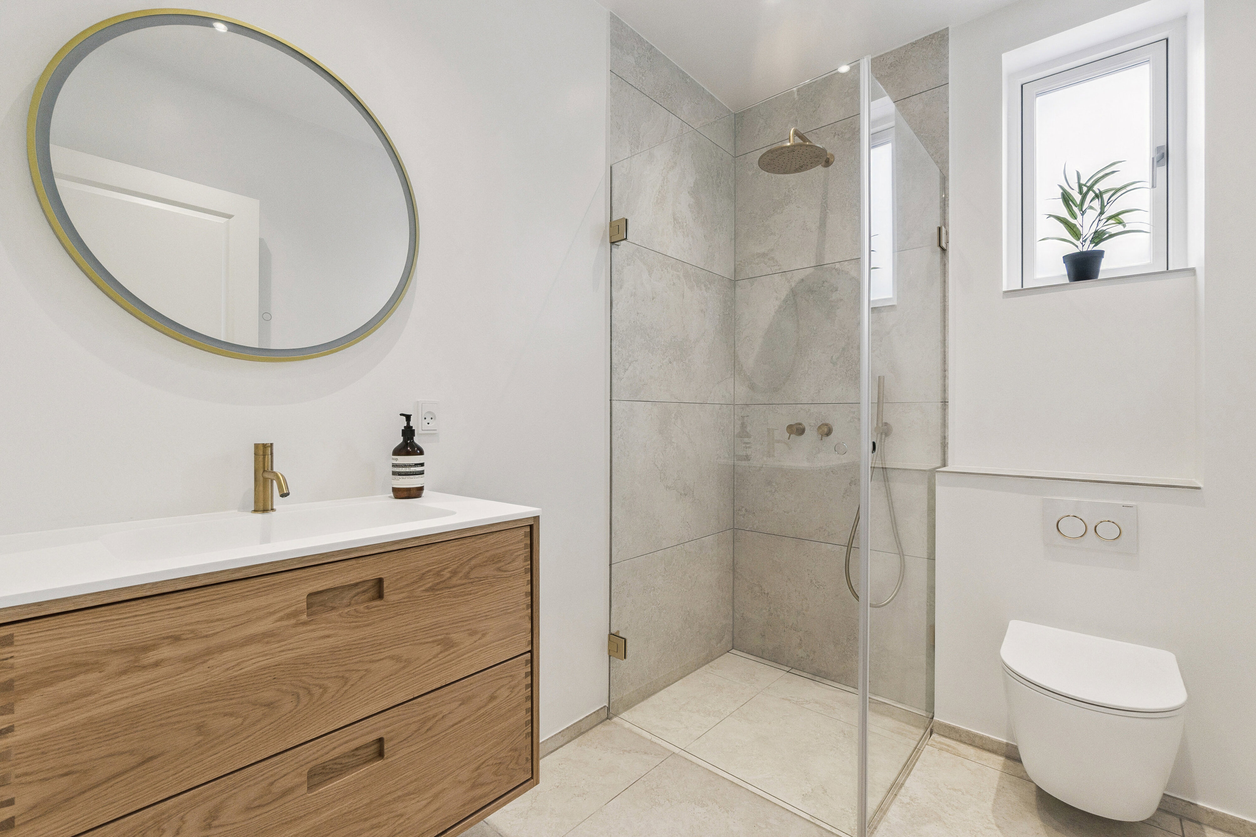 Rebildvej 21, st., 2720 Vanløse