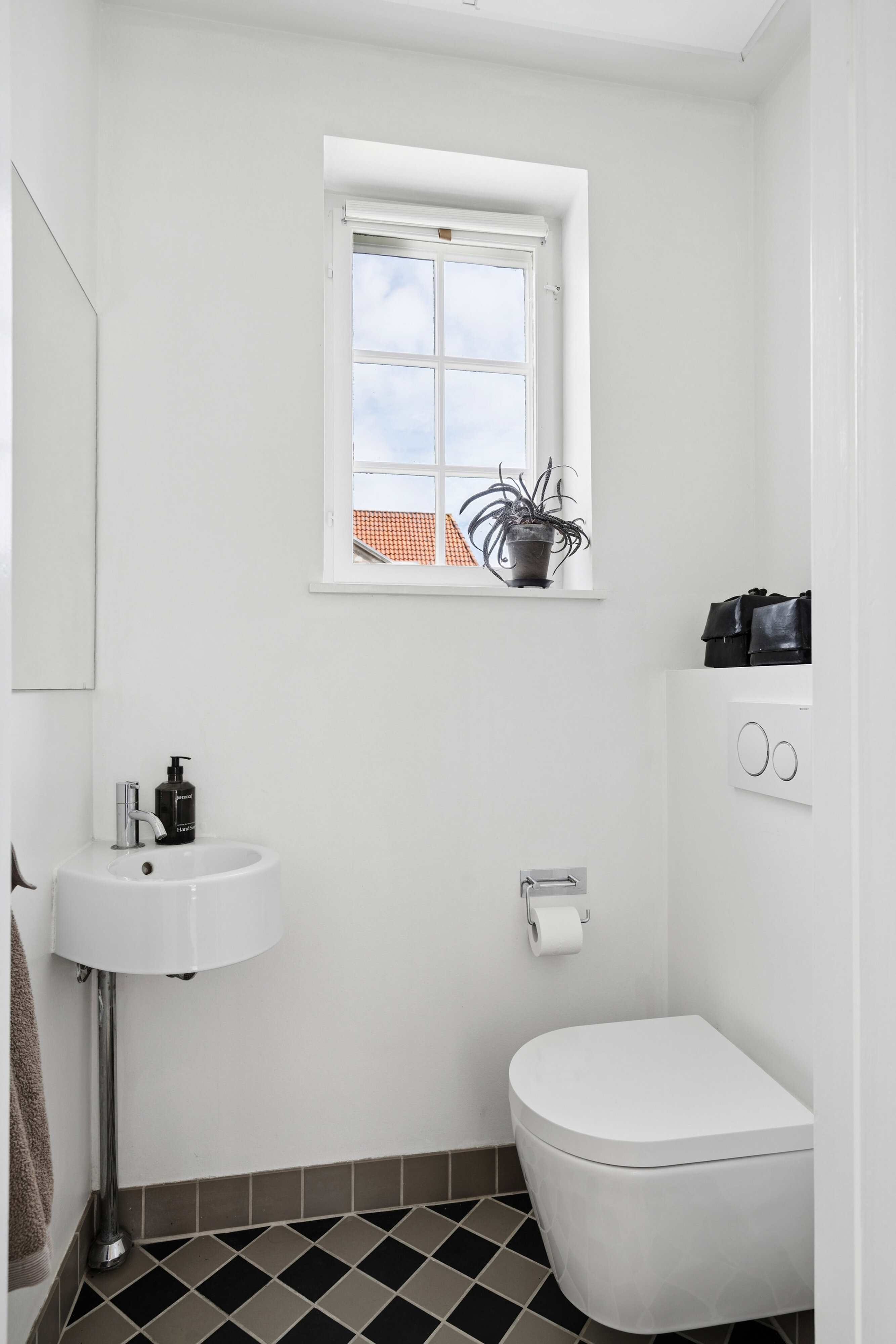 Skjoldgårdsvej 4, 2920 Charlottenlund