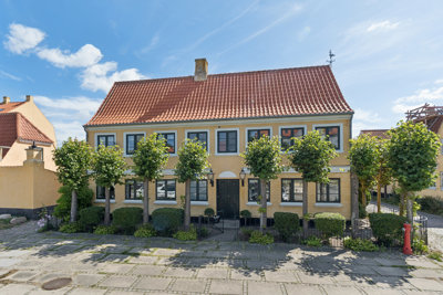 Strandgade 2